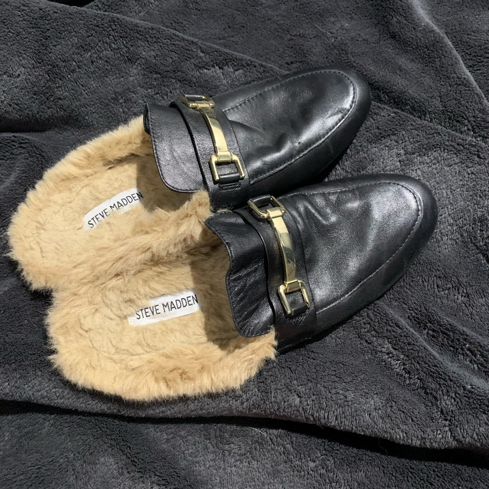 Steve Madden leather loafers with fur